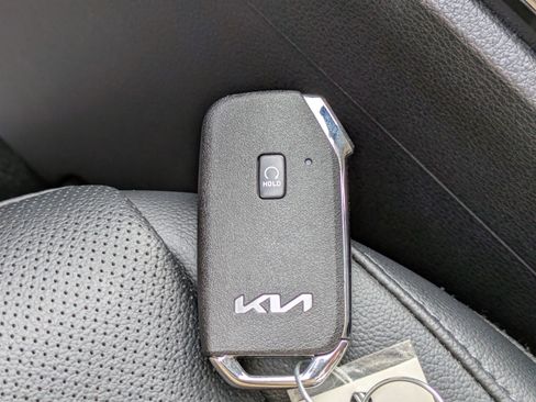 Certified 2024 Kia Sportage EX image 29