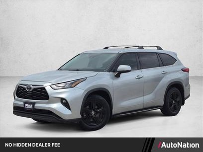 Used 2020 Toyota Highlander LE