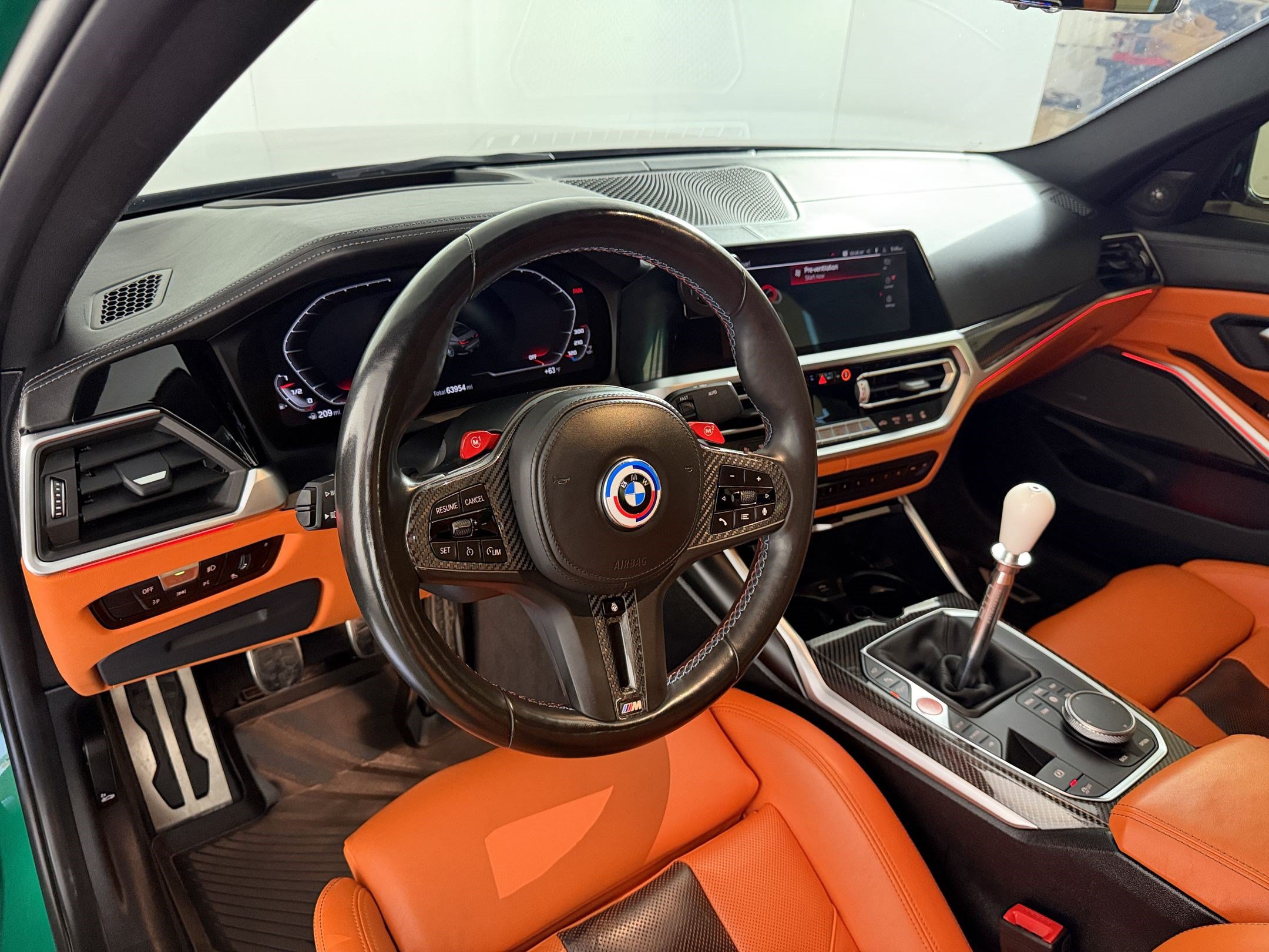 Used 2021 BMW M3 w/ M Carbon Exterior Package RWD image 4