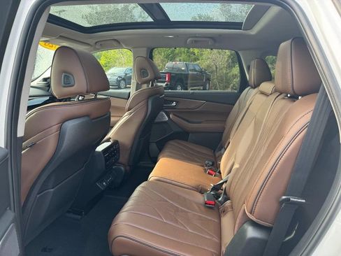 Certified 2026 Acura MDX w/ Advance Package AWD/4WD image 13