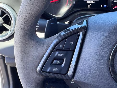 Used 2020 Chevrolet Camaro ZL1 RWD image 20