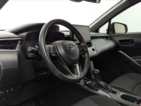 Used 2023 Toyota Corolla Cross AWD Hybrid image 22