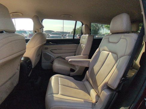 Used 2021 Jeep Grand Cherokee L Limited RWD image 35