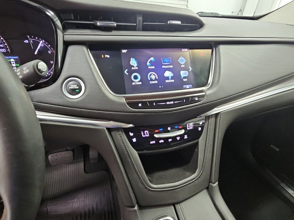 Used 2017 Cadillac XT5 Premium Luxury FWD image 14