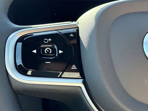New 2026 Volvo XC60 B5 Core w/ Climate Package image 22