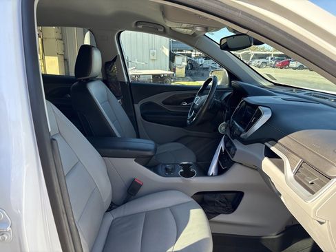 Used 2020 GMC Terrain SLT w/ Preferred Package image 13