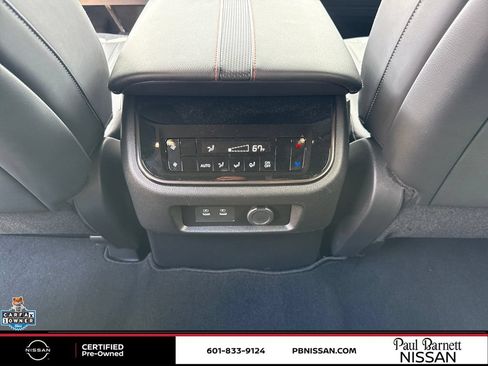 Certified 2025 Nissan Armada PRO-4X AWD/4WD image 33