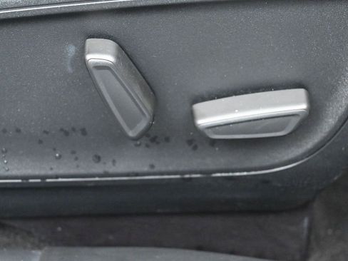 Used 2020 Ford Escape Titanium w/ Titanium Premium Package 2.0 image 37