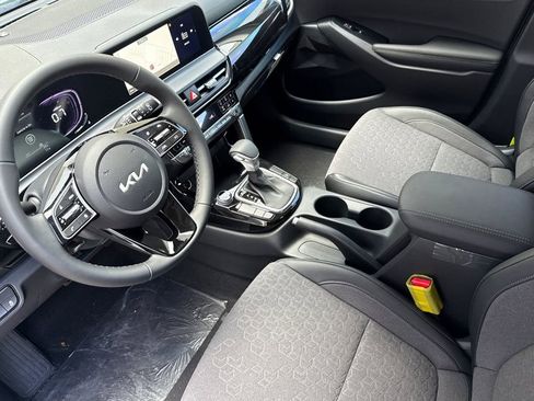 New 2026 Kia Seltos S FWD image 10