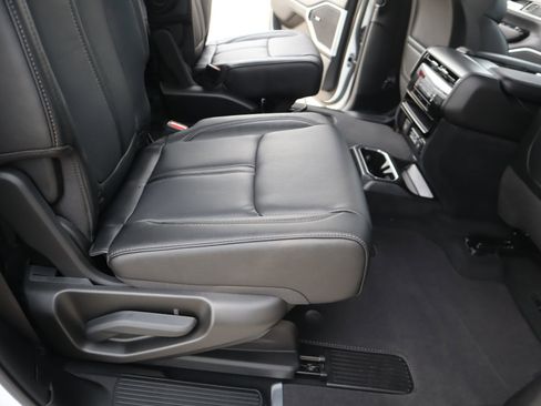 New 2026 Jeep Grand Wagoneer Limited AWD/4WD image 16