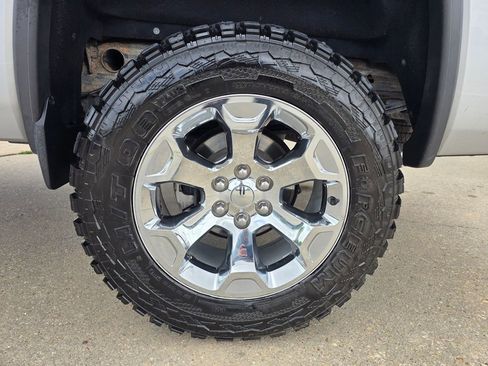 Used 2017 GMC Sierra 1500 SLE w/ SLE Value Package image 21