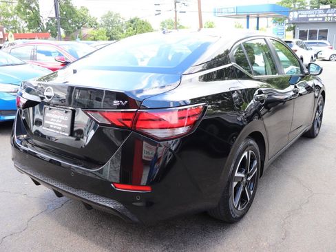 Used 2024 Nissan Sentra SV FWD image 5