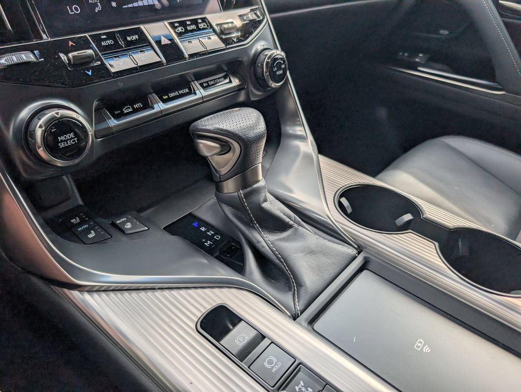 Used 2024 Lexus LX 600 F Sport AWD/4WD image 22
