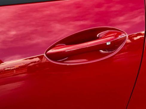 New 2026 Chevrolet Trax LT w/ Sunroof Package image 22