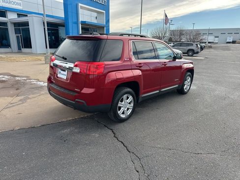 Used 2015 GMC Terrain SLE image 34