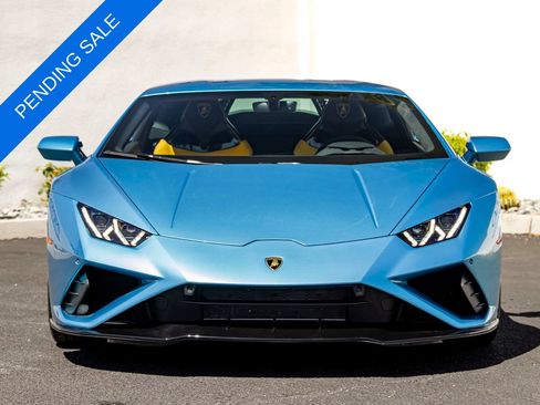 Used 2022 Lamborghini Huracan EVO RWD image 3