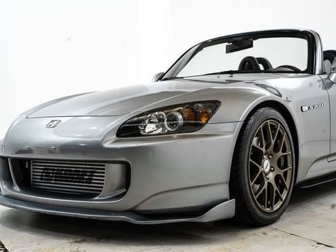 Used 2005 Honda S2000 image 16