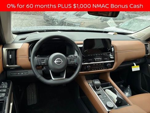 New 2025 Nissan Pathfinder Platinum image 6