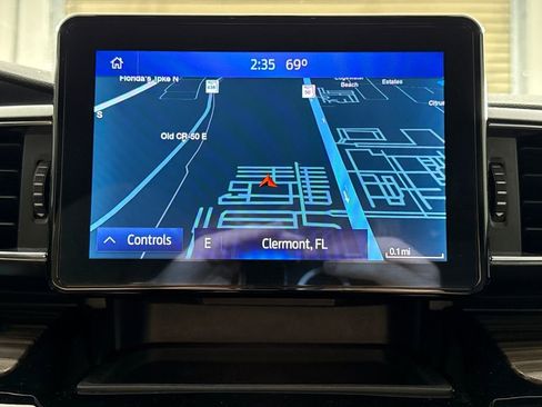 Used 2021 Ford Explorer Limited w/ Equipment Group 301A image 16