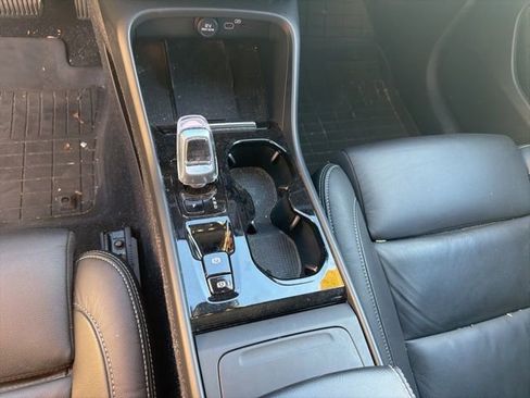 Used 2023 Volvo XC40 B5 Plus w/ Driver Assist Package image 30