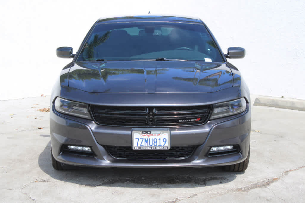 Used 2018 Dodge Charger SXT Plus RWD image 2