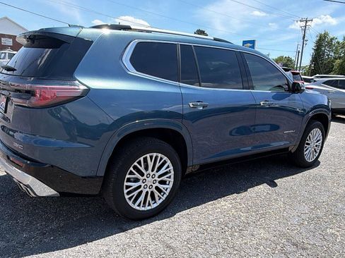 Used 2024 GMC Acadia Denali w/ Super Cruise Package FWD image 5