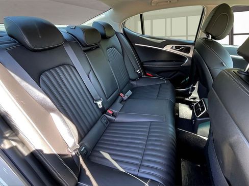New 2026 Genesis G70 2.5T Prestige image 10