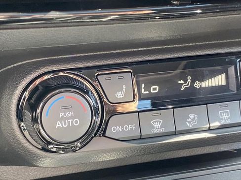 New 2026 Nissan Kicks SV w/ SV Premium Package image 9