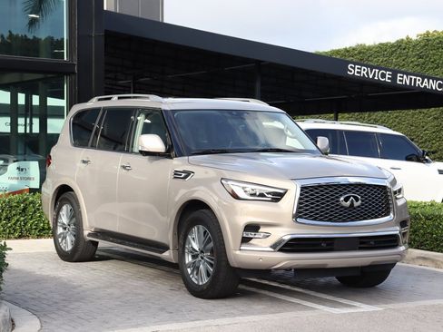 Certified 2023 INFINITI QX80 Luxe w/ Cargo Package image 2