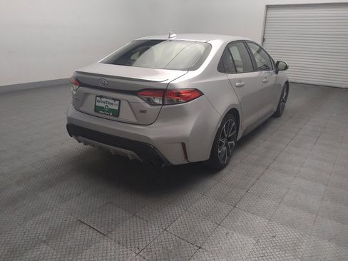 Used 2022 Toyota Corolla SE w/ SE Premium Package FWD image 9