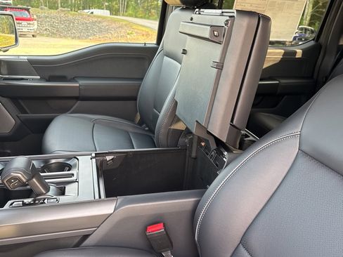 New 2025 Ford F150 Lariat w/ Equipment Group 501A Mid image 17