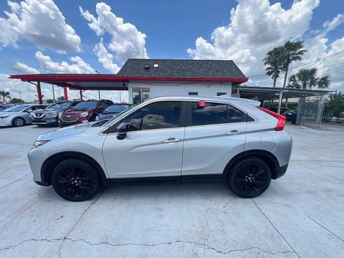 Used 2020 Mitsubishi Eclipse Cross LE FWD image 3