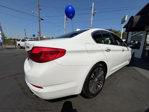 Used 2018 BMW 540i xDrive image 9