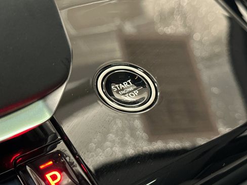 Used 2025 Land Rover Range Rover Sport Dynamic SE image 33