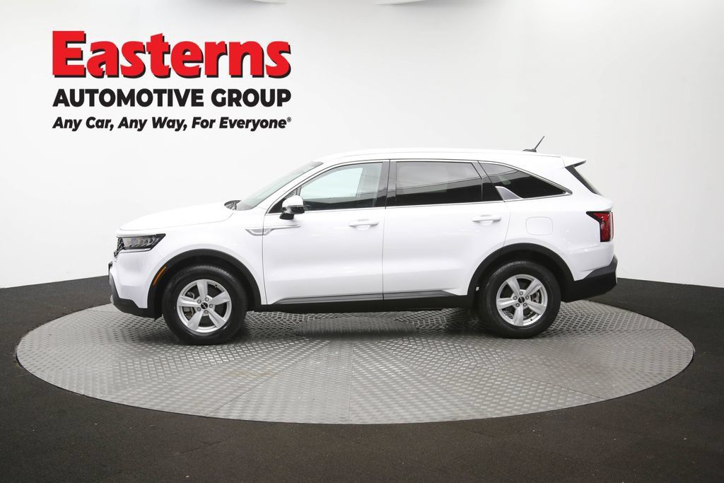 Used 2023 Kia Sorento LX FWD image 57