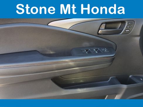 Used 2022 Honda Pilot TrailSport image 22