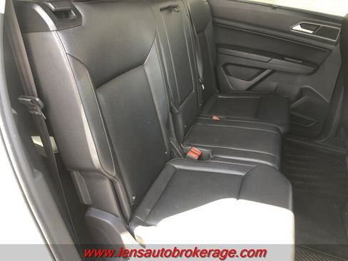 Used 2019 Volkswagen Atlas SE FWD image 18
