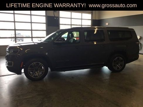 Certified 2024 Jeep Wagoneer L Series II AWD/4WD image 5