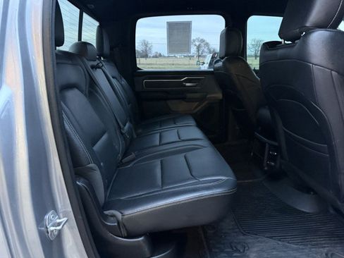 Used 2022 RAM 1500 Big Horn AWD/4WD image 9