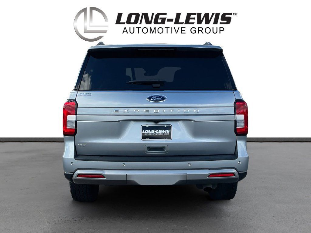 Certified 2024 Ford Expedition XLT RWD image 5