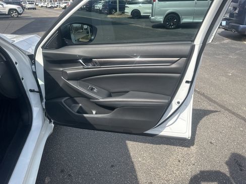 Used 2022 Honda Accord Sport Special Edition image 11