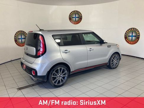 Used 2018 Kia Soul ! w/ Tech Package FWD image 11