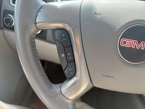 Used 2008 GMC Yukon XL SLT w/ SLT Preferred Equipment Group AWD/4WD image 10