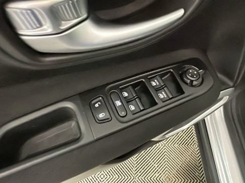 Used 2021 Jeep Renegade Sport AWD/4WD image 11