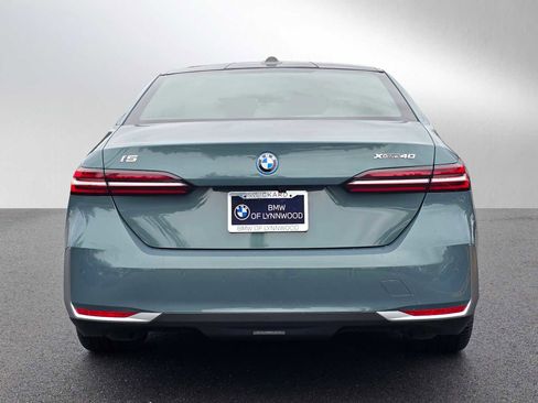 Used 2026 BMW i5 eDrive40 AWD/4WD image 5