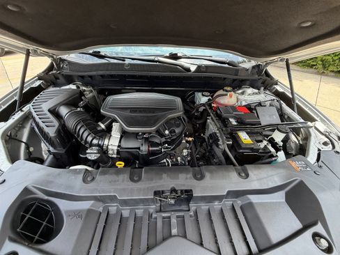 Used 2019 Chevrolet Blazer LT AWD/4WD image 35
