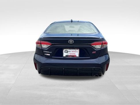 Used 2023 Toyota Corolla SE FWD image 4