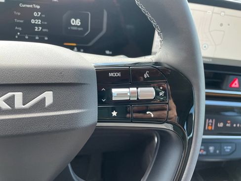 New 2027 Kia Carnival SX Prestige FWD image 29