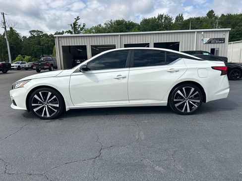 Used 2020 Nissan Altima 2.5 SR FWD image 9