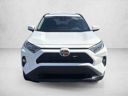 Certified 2020 Toyota RAV4 XLE w/ Convenience Package FWD image 2